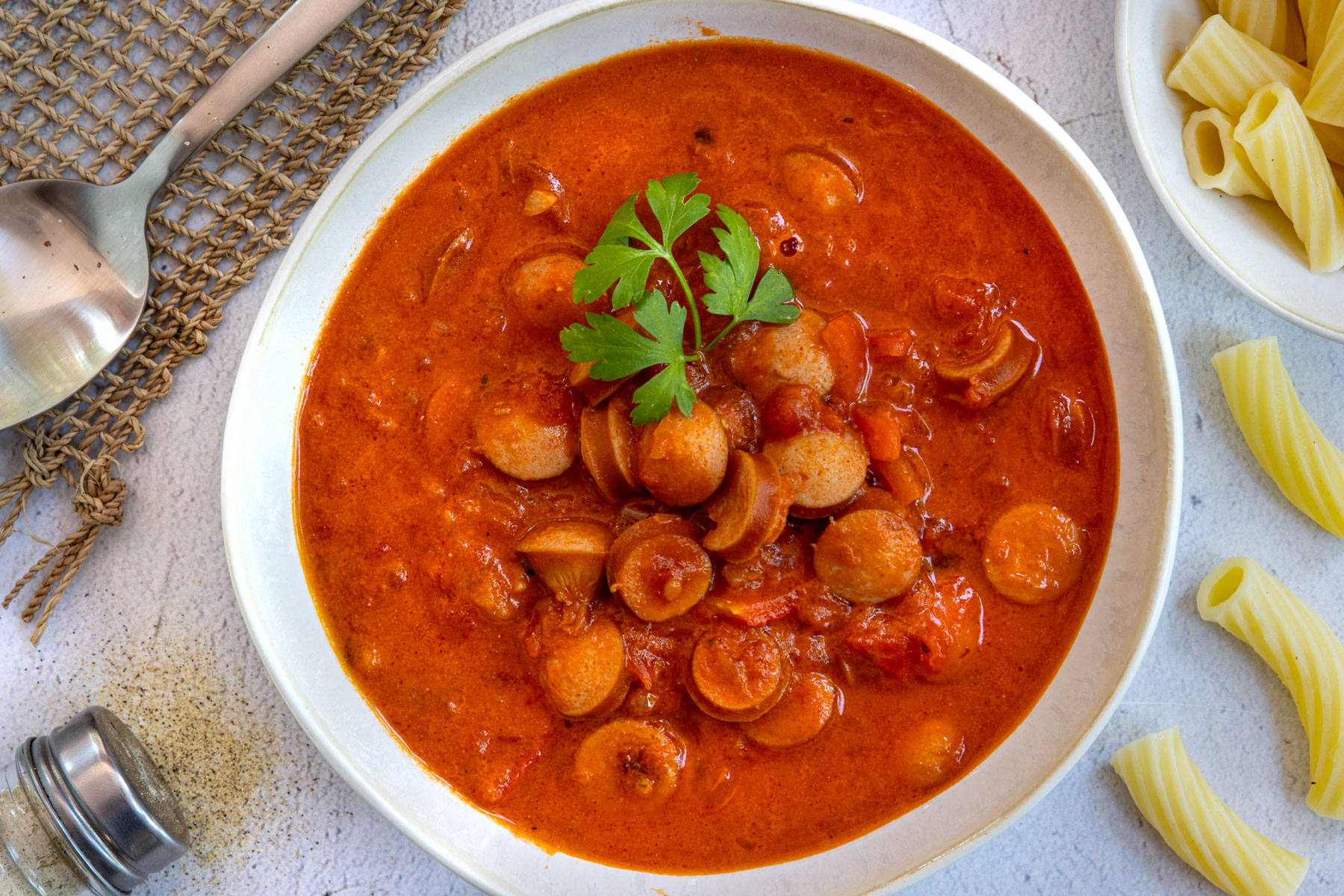 W Rstchengulasch Mit Nudeln Rezept