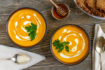 Möhrencremesuppe mit Orangensaft