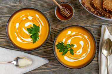 Möhrencremesuppe mit Orangensaft