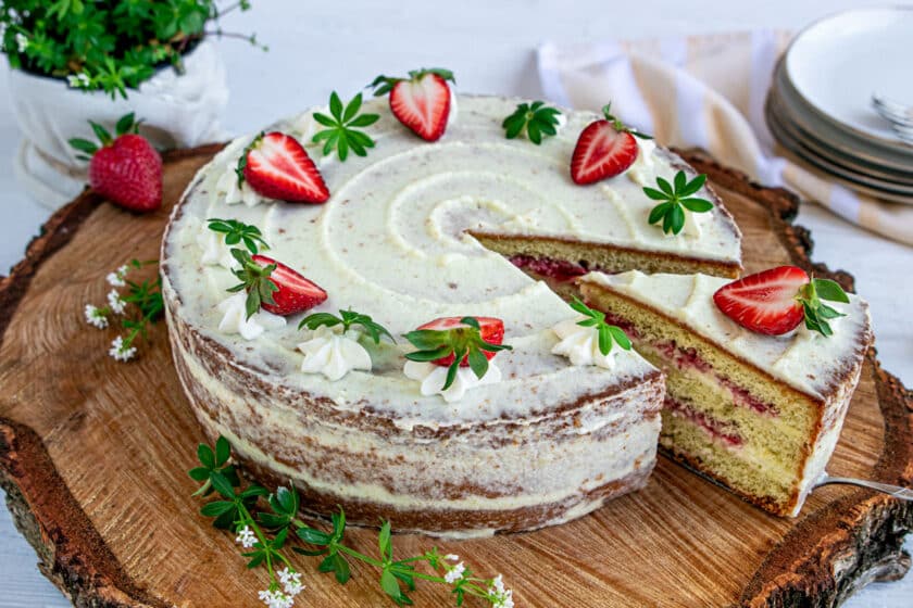 Waldmeistertorte