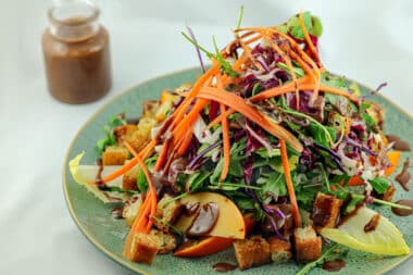 Blattsalat mit Schokodressing