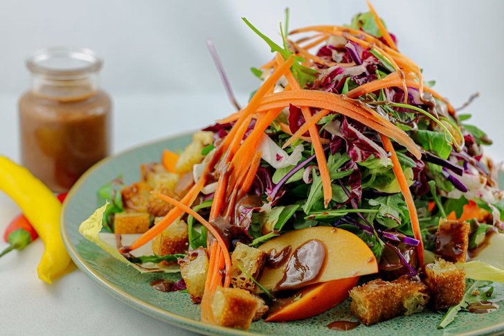 Fischbeilage: winterlicher Blattsalat