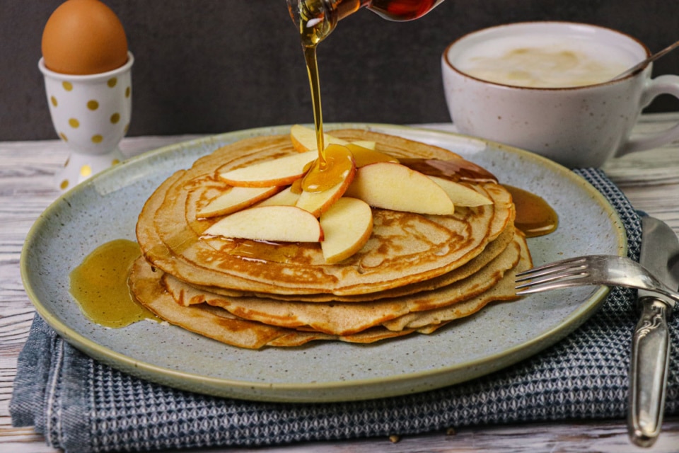Glutenfreie süße Buchweizenpfannkuchen | Rezept - eat.de