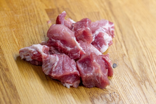 Schweinefleisch schneiden