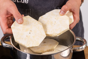 Selleriescheiben kochen