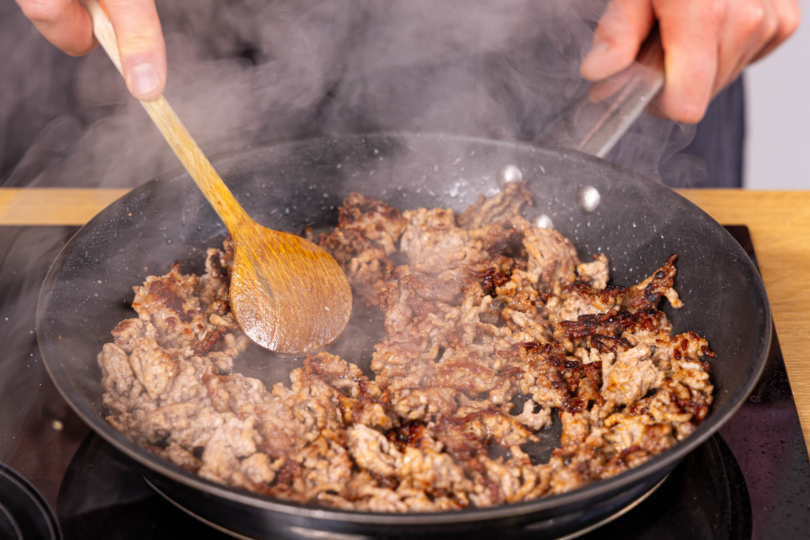 Hackfleisch anbraten