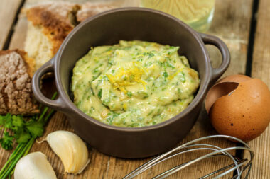 Kräuter-Knoblauch-Mayonnaise