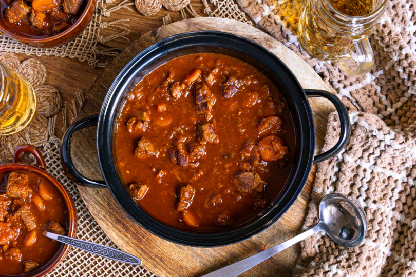 Biergulasch mit Schwarzbier