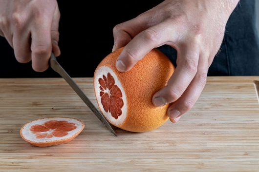 Grapefruit schneiden