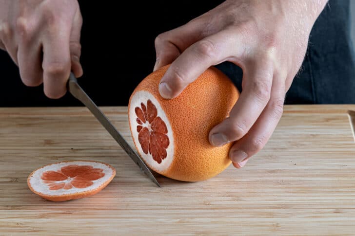 Grapefruit schneiden