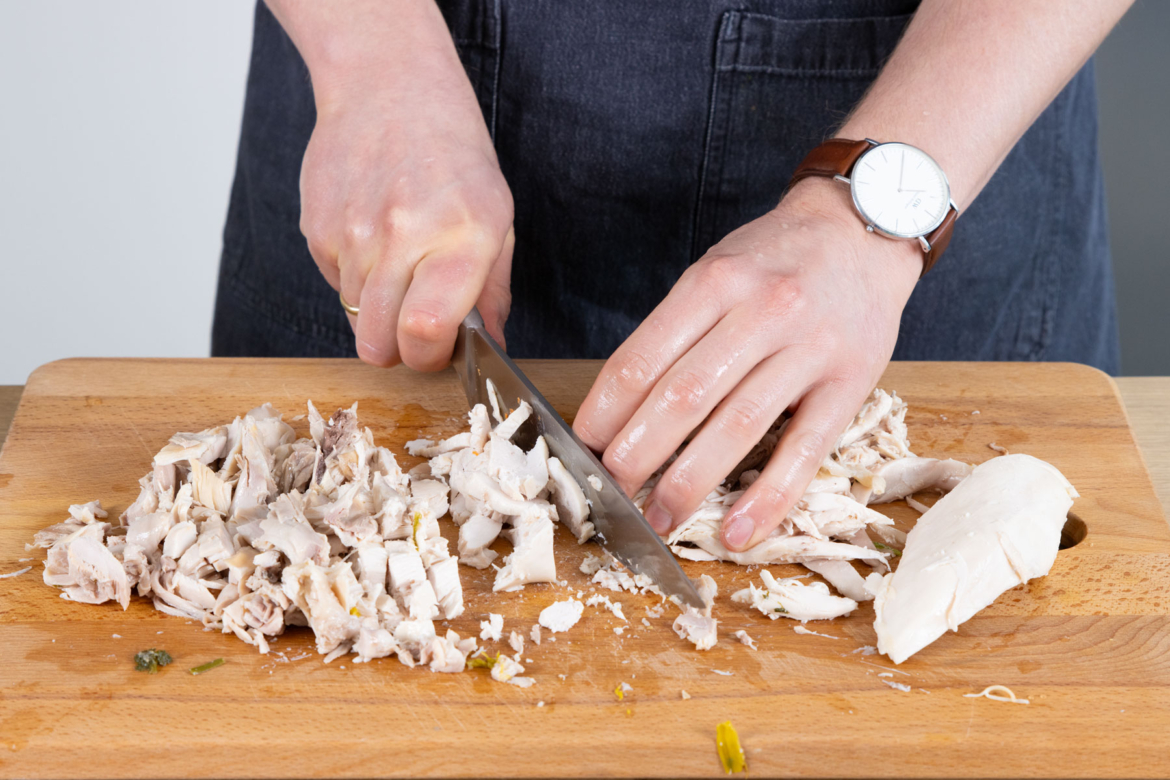 Omas Hühnersuppe mit Nudeln | Rezept Omas Hühnersuppe mit Nudeln | Rezept