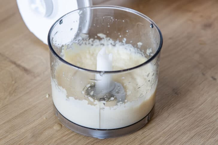 Knoblauchpaste aus dem Mixer