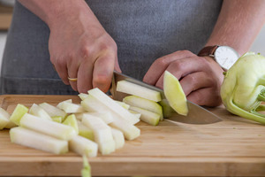 Kohlrabi schneiden