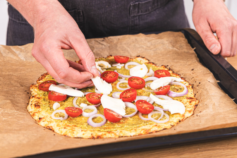 Blumenkohlpizza belegen