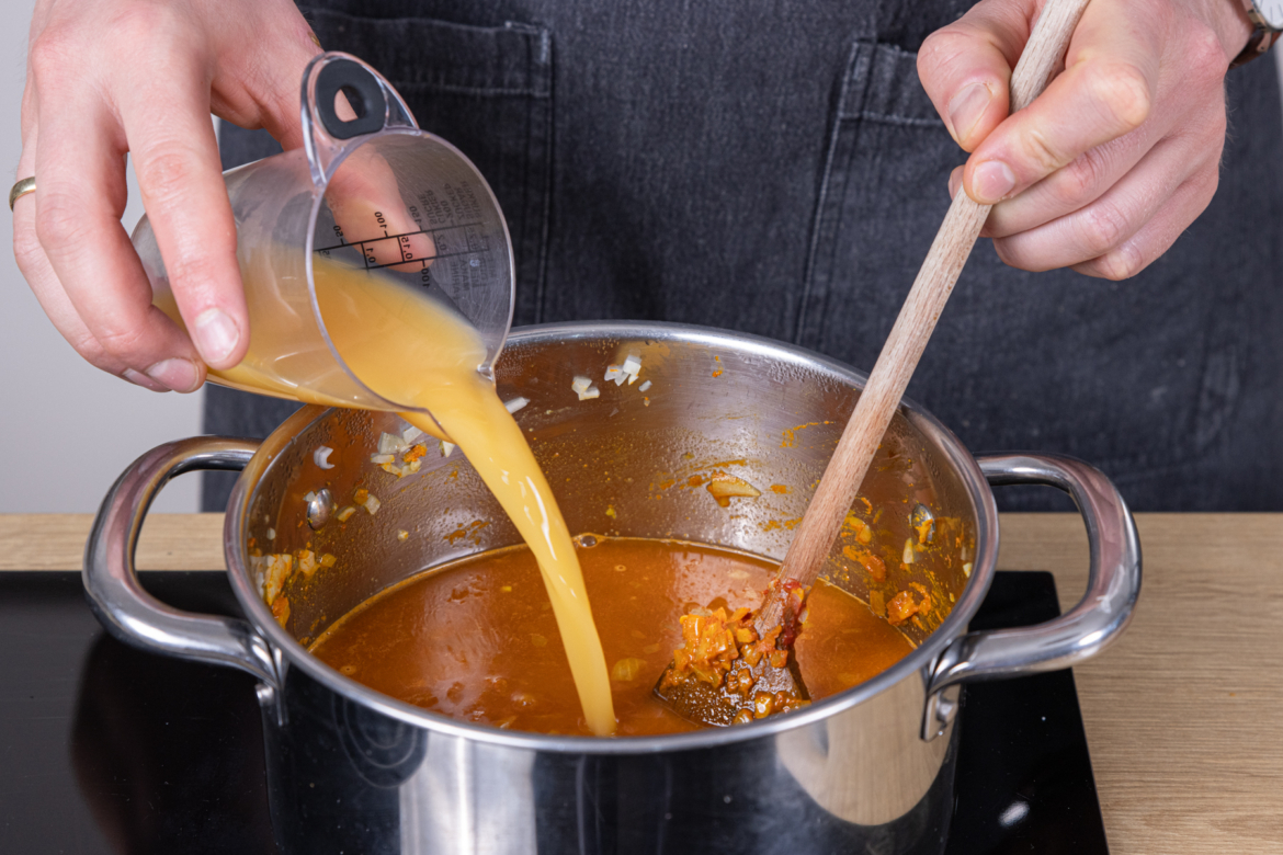 Veganes Möhrencurry mit roten Linsen und Kokosmilch | Rezept Veganes Möhrencurry mit roten Linsen und Kokosmilch | Rezept