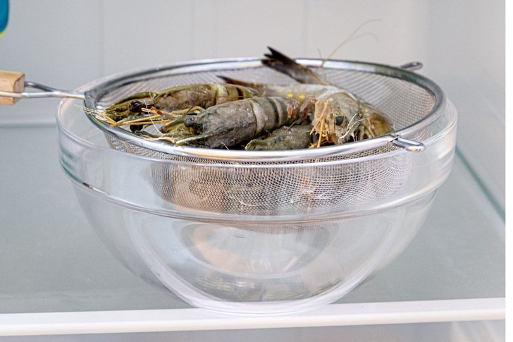 Garnelen im Kühlschrank auftauen