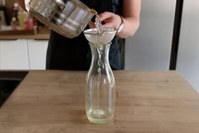 Ingwer Zitronen Sirup abfüllen