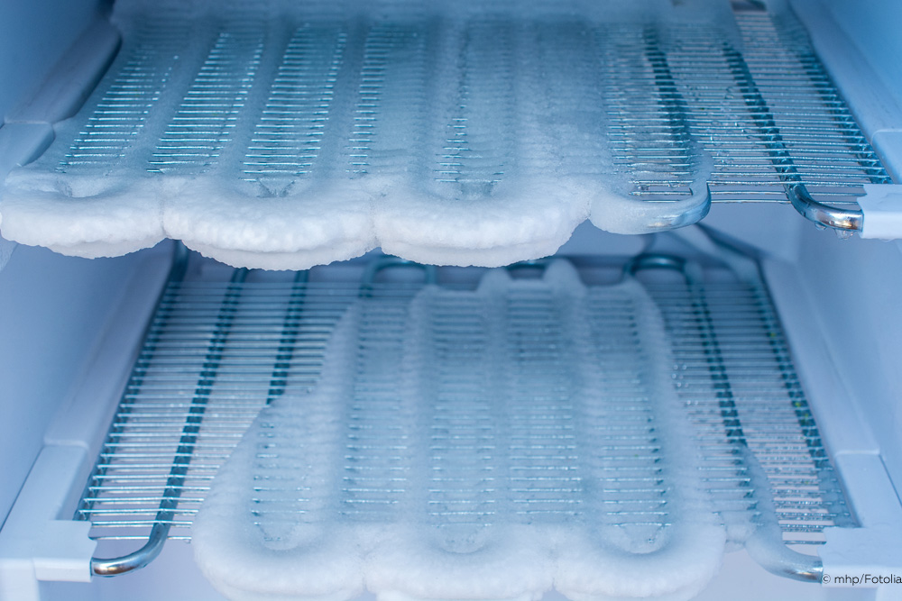 Kühlschrank kühlt zu stark und gefriert: Was tun? 