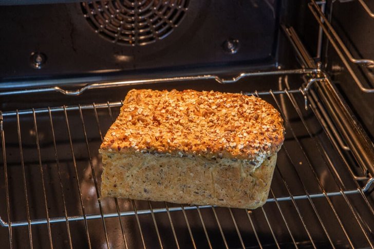 Brot im Ofen auftauen