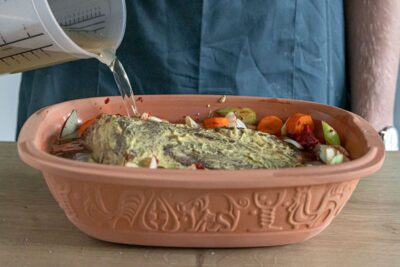 Schweinebraten aufgießen