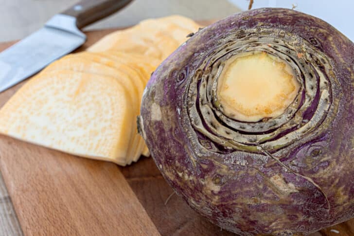 Steckrüben aufgeschnitten