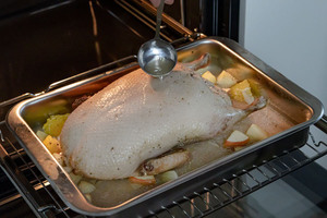 Ente begießen