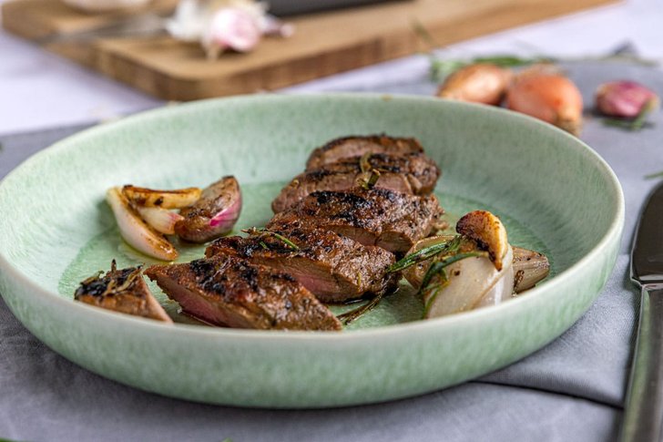 Lammlachse marinieren und braten