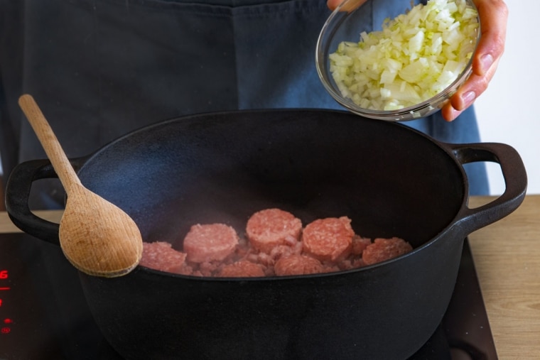 Rheinischer Döppekuchen mit Mettwurst | Rezept