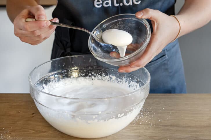 Veganen Eischnee beiseite nehmen