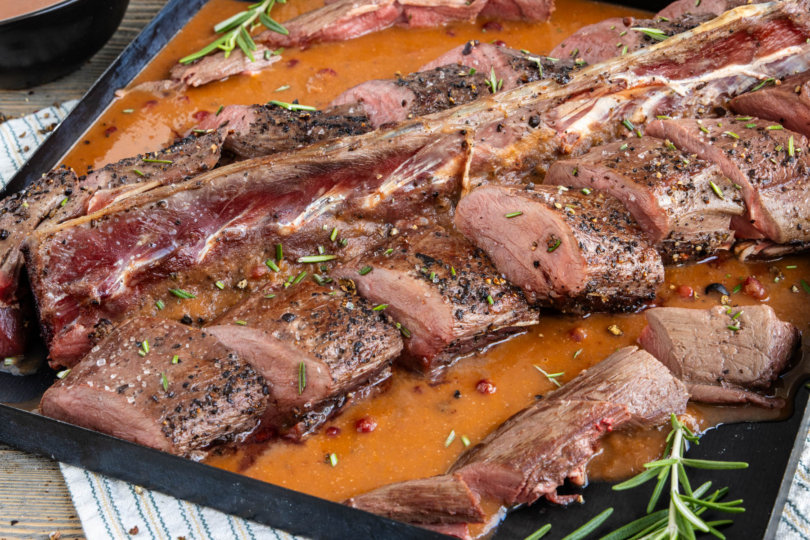 Rehrücken im Ganzen braten nach Omas Rezept nah
