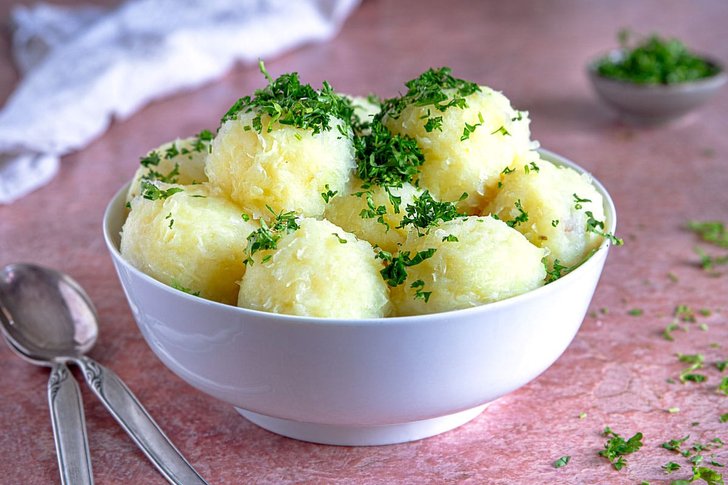 Erzgebirgische grüne Klöße kochen