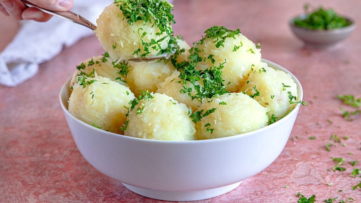Erzgebirgische grüne Klöße wie bei Oma | Rezept - eat.de