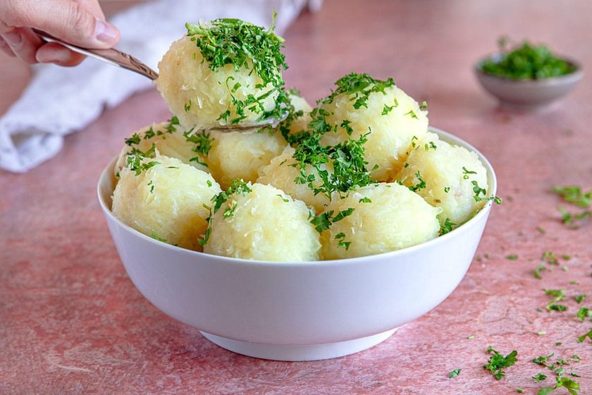 Erzgebirgische grüne Klöße kochen