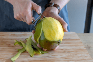 Mango schälen