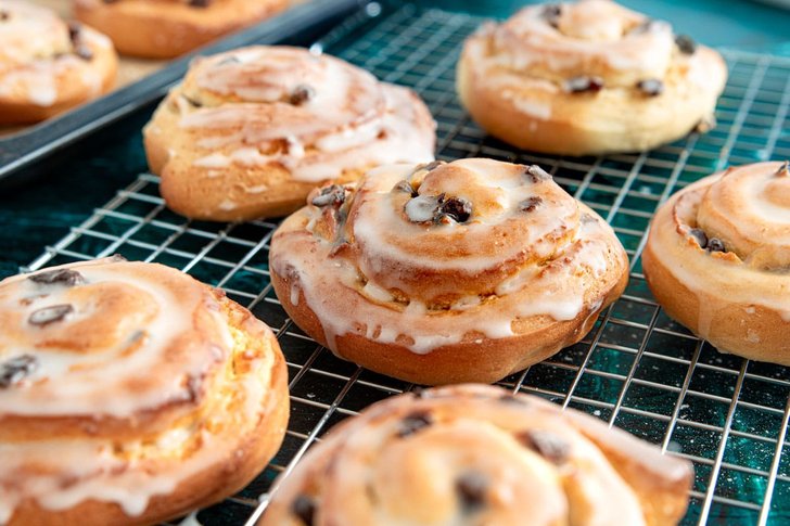 Rosinenschnecken mit Marzipan
