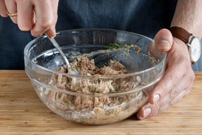 Thunfischfrikadellen herstellen