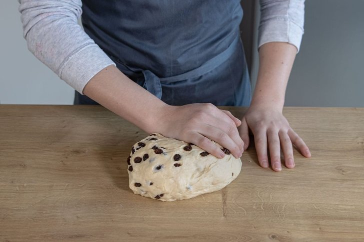 Hefeteig kneten