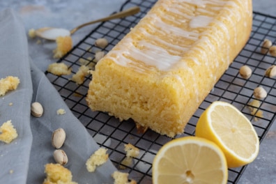 Saftiger Zitronenkuchen