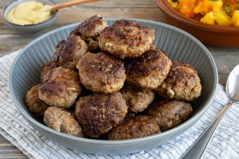 Deftigen Bratklops wie bei Oma kochen | Rezept - eat.de