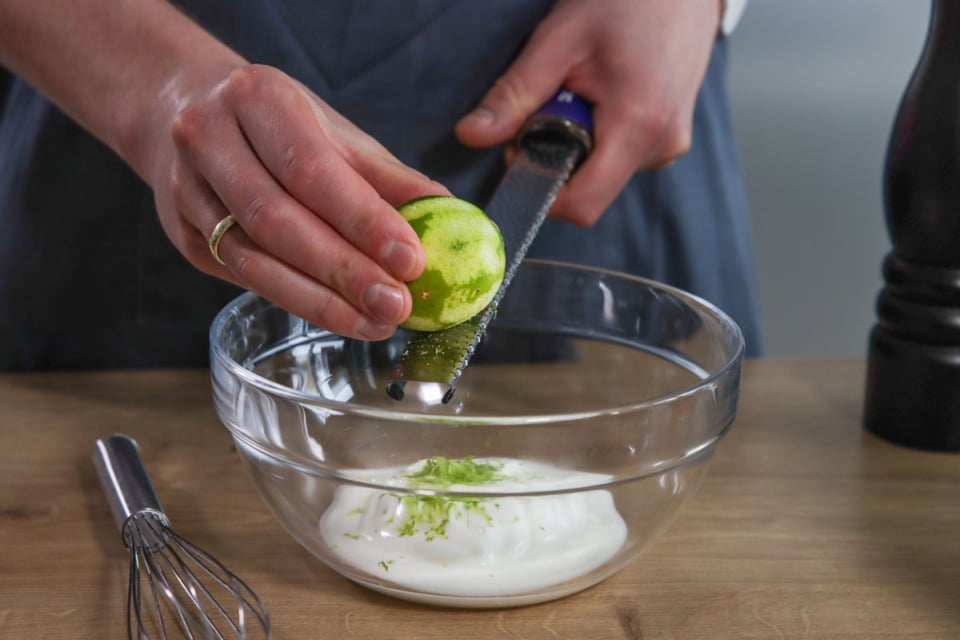 Joghurt-Limetten-Dressing für Feldsalat | Rezept Joghurt-Limetten-Dressing für Feldsalat | Rezept