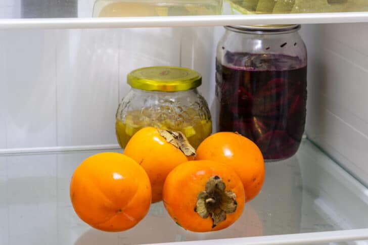 Kaki im Kühlschrank nachreifen lassen