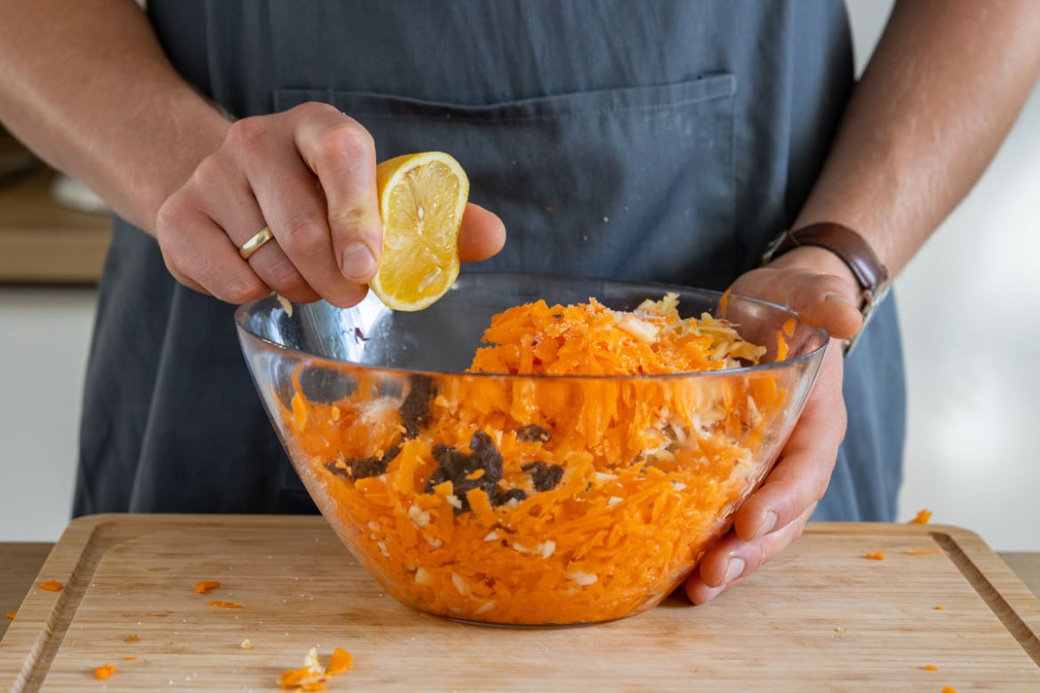 Karottensalat mit Apfel und Zitrone | Rezept