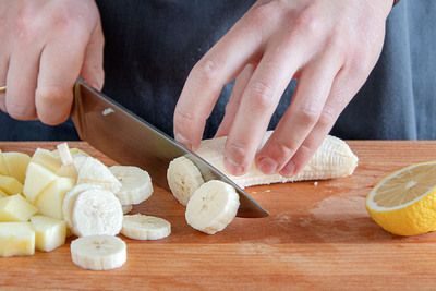 Banane schneiden