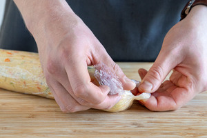 Polentarolle verknoten