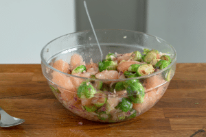Rosenkohl-Pomelo-Salat