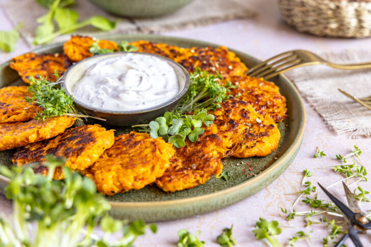 Einfache knusprige Süßkartoffelpuffer