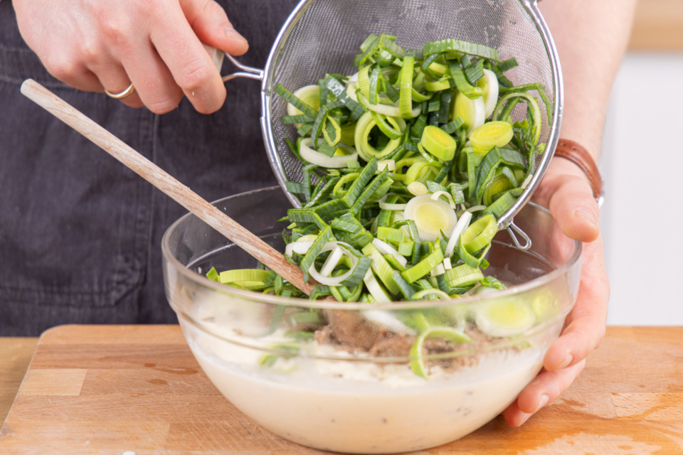 Cremiger Lauchauflauf mit Kartoffeln und Hackfleisch