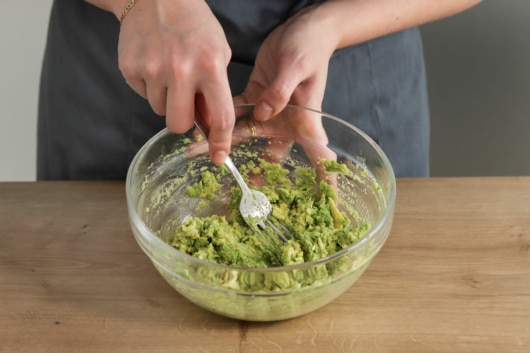 Avocado zerdrücken