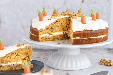 Möhrentorte mit Schmandcreme