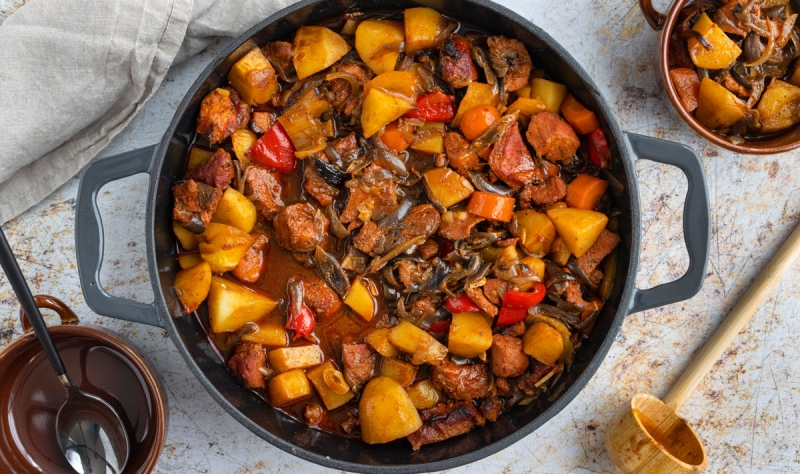 Welches Fleisch für Gulasch? Der feine Unterschied - eat.de